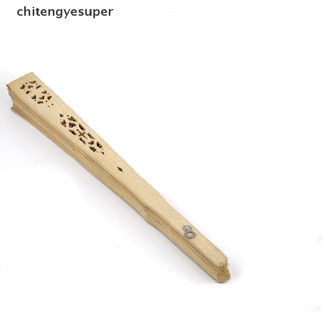Quạt Xếp Cầm Tay Bằng Tre Khắc Họa Tiết Phong Cách Trung Hoa Cho Cô Dâu