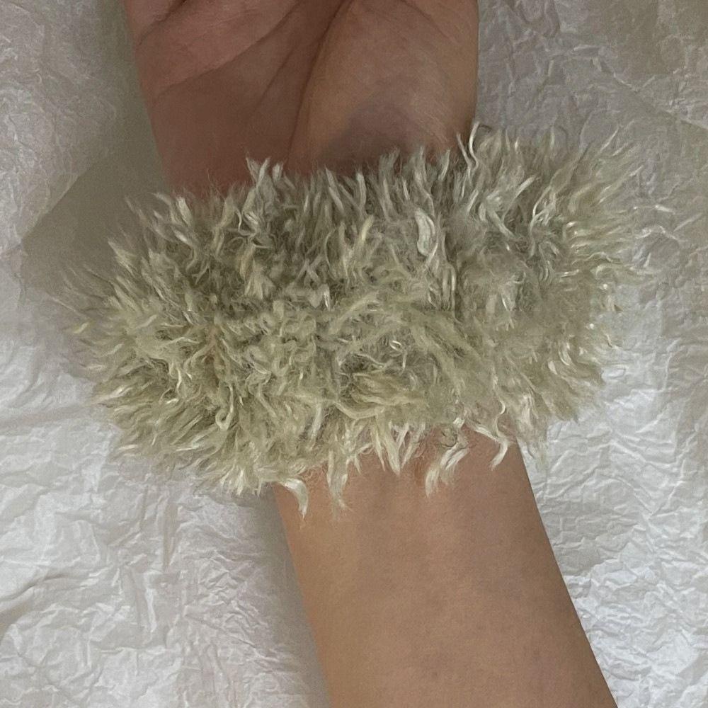 Dây Cột Tóc Lông Nhung Co Giãn Ngọt Ngào Thời Trang Mùa Đông Cho Nữ WMES15H Giá Đỡ