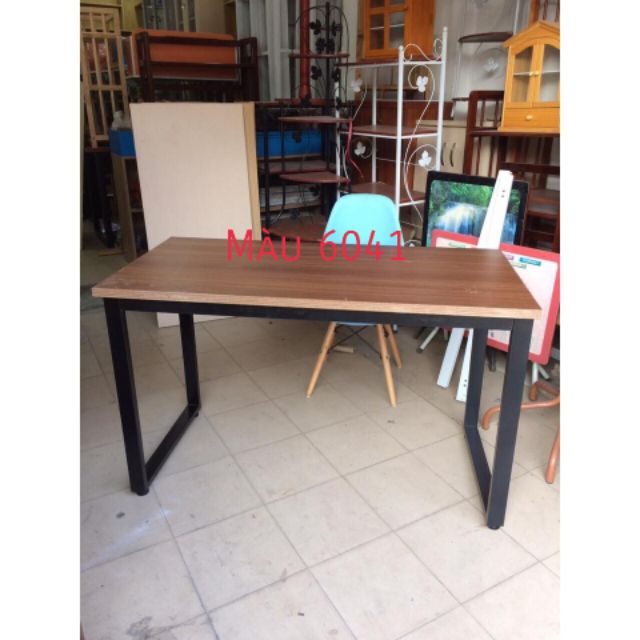 Bàn làm việc chân sắt 120