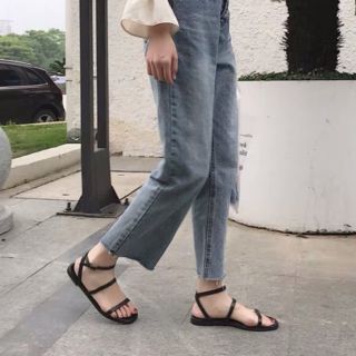 Sandal dây mảnh uzzlang