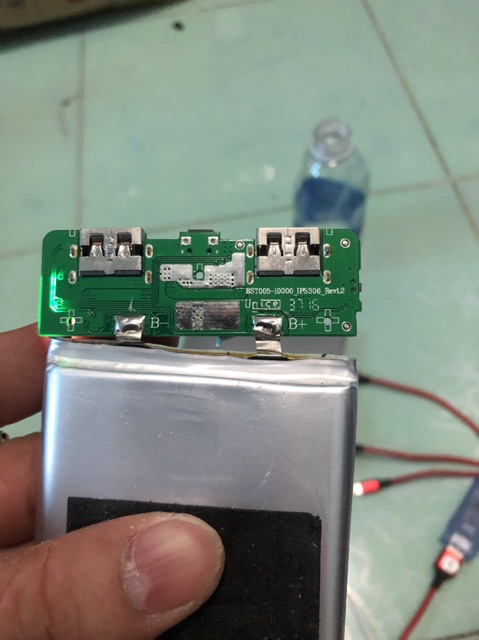 TNS.. Mạch dự phòng 2 cổng usb có led bao dung lượng