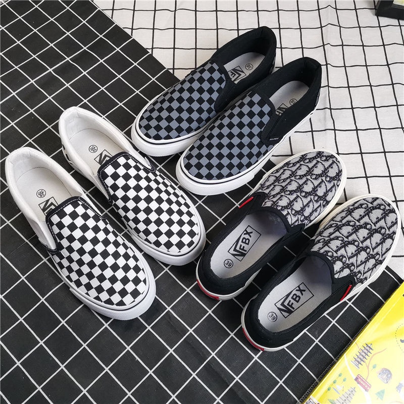 MGiày vải nam mùa xuân phiên bản Hàn Quốc của thể thao giản dị hợp thời trang lười Harajuku đen và trắng kẻ sọc xã hội l