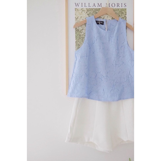 Áo lụa sát nách