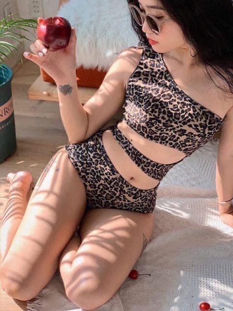 Bikini lệch vai khoét bụng sexy | BigBuy360 - bigbuy360.vn