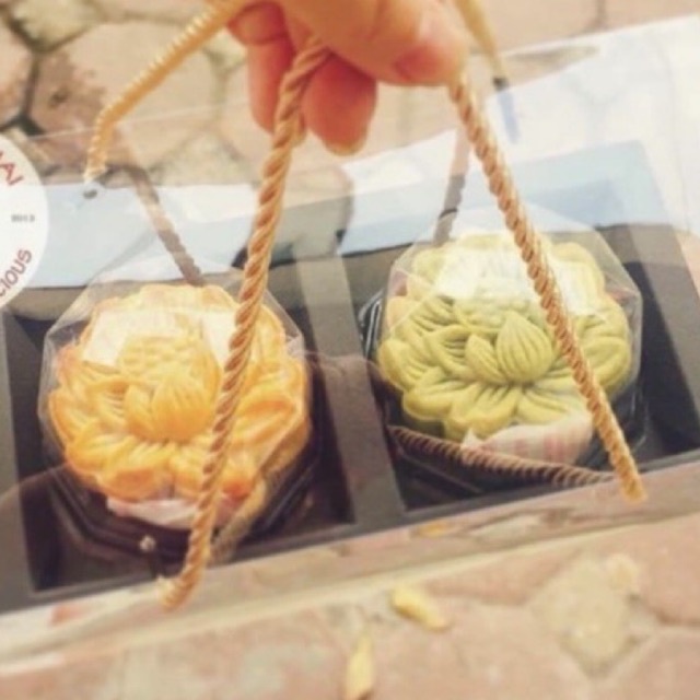 10 vỏ hộp mica đựng vừa 2 bánh trung thu 150gr