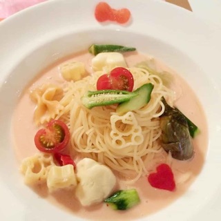 Mì nui Kitty Nhật cho bé