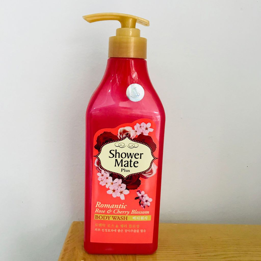 Sữa tắm cao cấp Showermate ROSE & CHERRY BLOSSOM 550ml - Hàn Quốc Chính Hãng