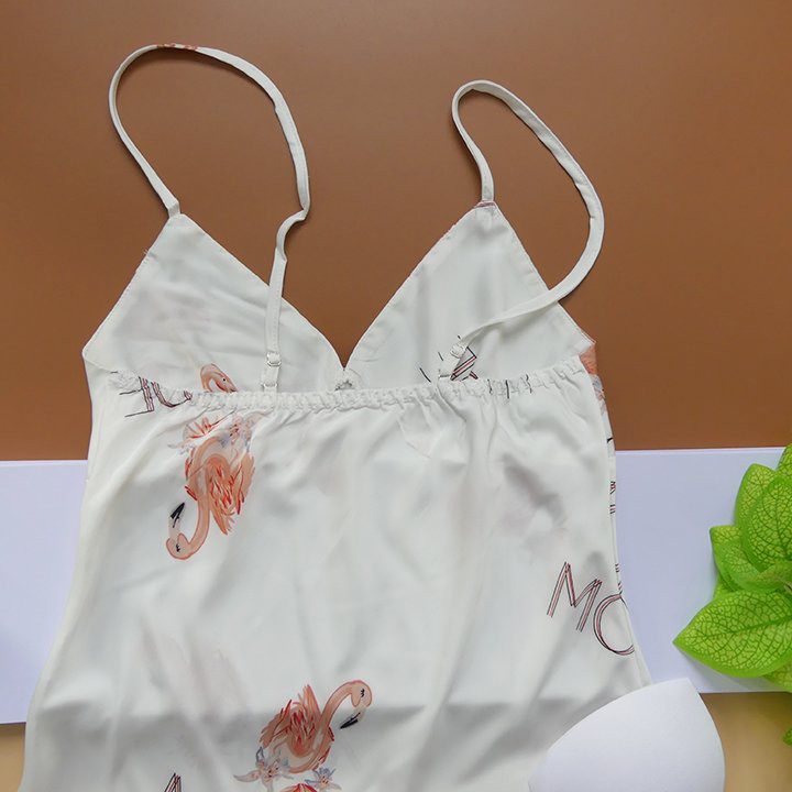 Váy ngủ lụa 2 dây hình hồng hạt xinh xắn có kèm mút ngực (màu xanh lá)