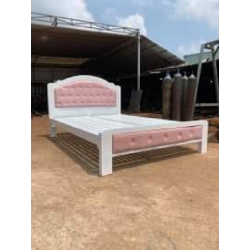 Giường sắt hộp 5x10 đầu cong 1m2- 1m4 - 1m6- 1m8 dài 2m( hình chụp thật) | BigBuy360 - bigbuy360.vn