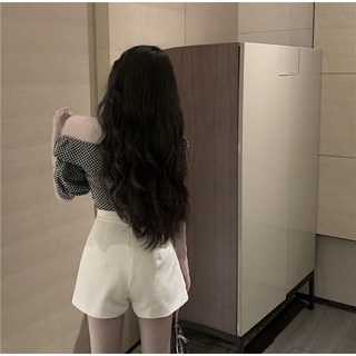 [Ảnh và video] Quần sooc giả váy vạt lệch