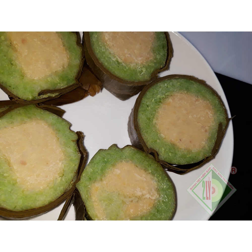Bánh tét đậu chay Trà Cuôn