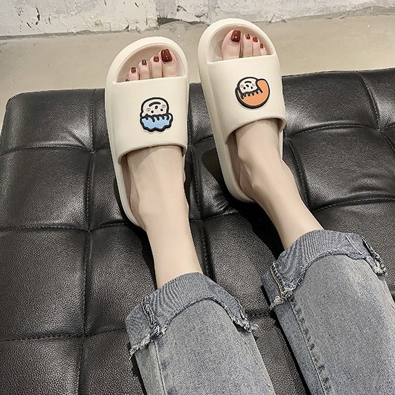 Dép đúc quai ngang họa tiết couple hoạt hình Hot2021 D151