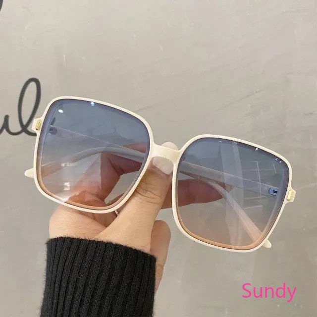 Kính Mát Thời Trang Mùa Hè Cho Nữ
