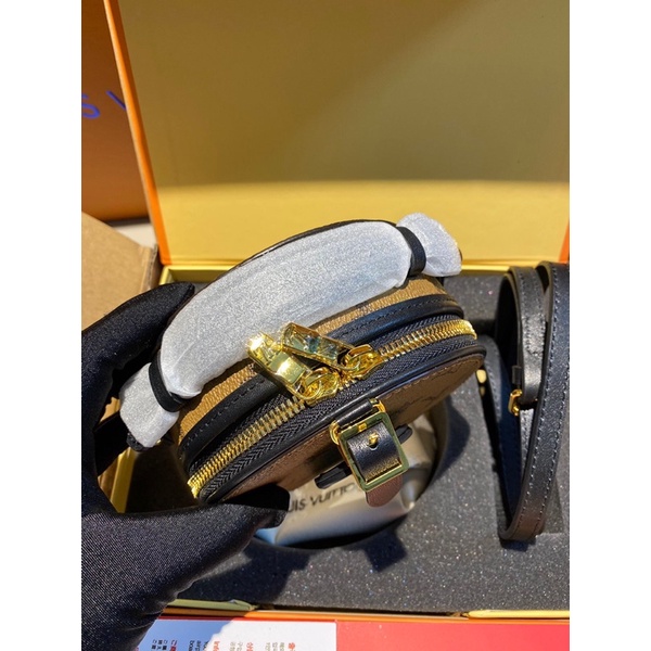 Túi đeo chéo nữ dáng tròn thương hiệu Louis Vuitton LV Boite Mini da thật cao cấp