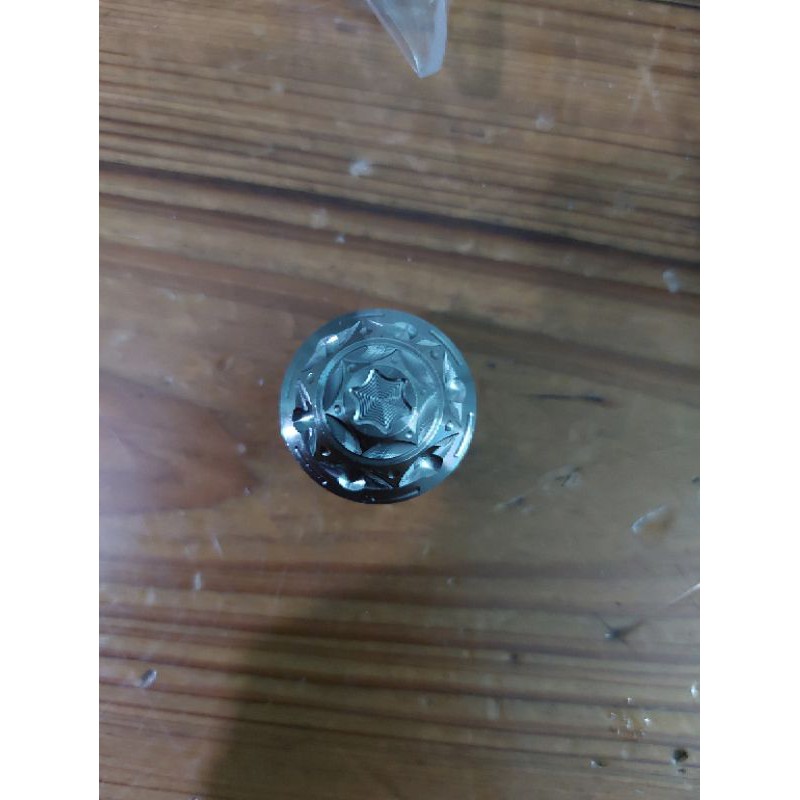 Ốc nắp nhớt Salaya inox 304