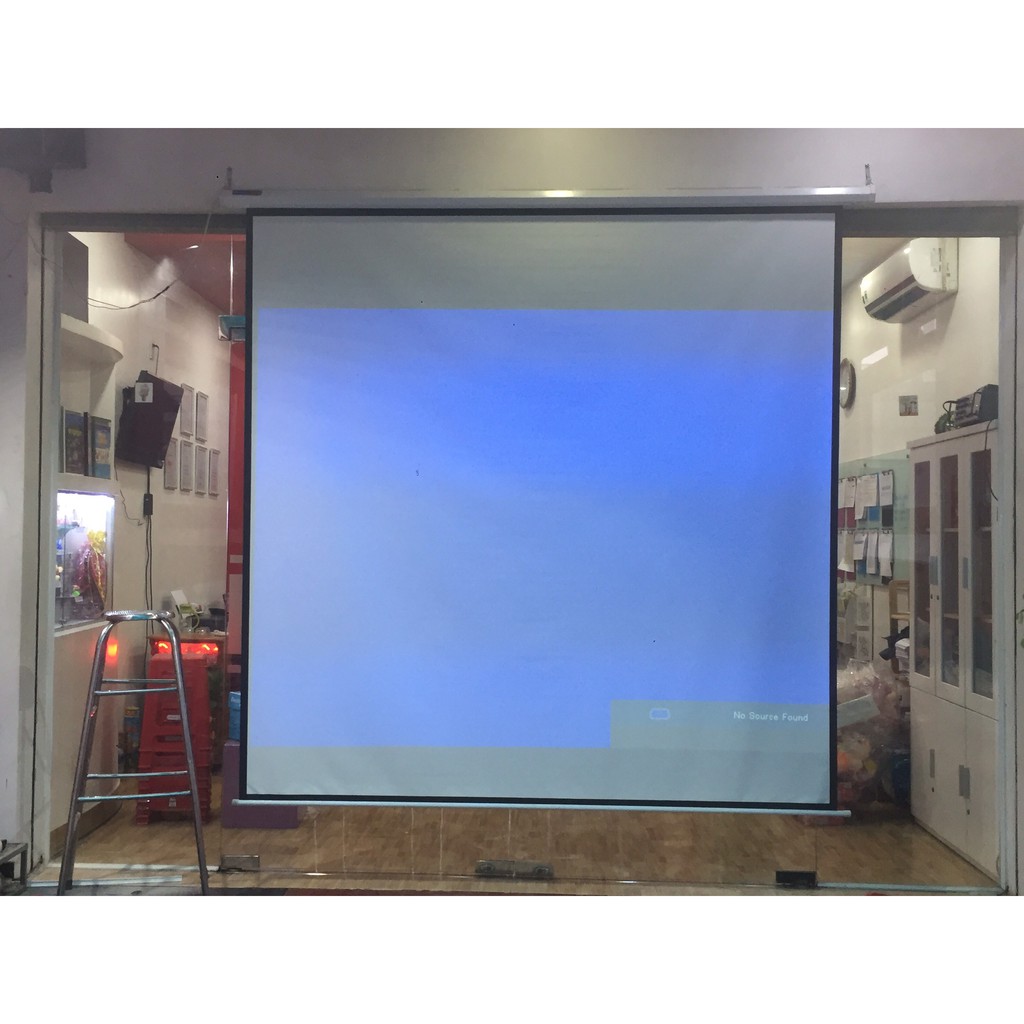 Màn chiếu điện 120 inch ( 2m44 x 1m83 ) Tỷ lệ 4 : 3