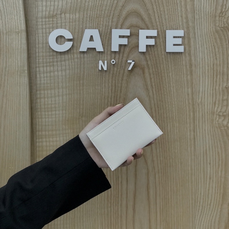 Ví da bò thật đựng thẻ Crush mỏng gọn - Thiết kế chính hãng từ Lemont.