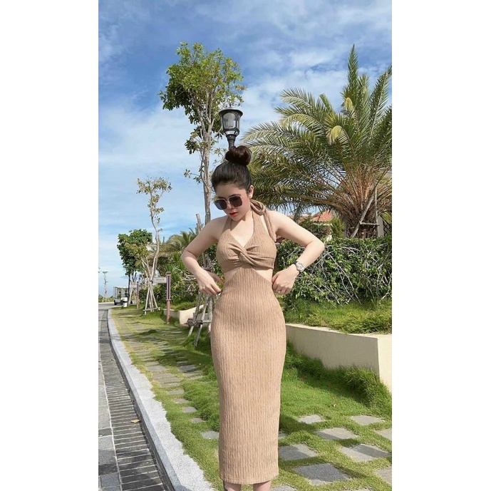 Đầm thời trang nữ mặc đi chơi chất thun xốp kim cương dây cổ khoét eo dáng ôm body dài có 2 màu đen và nâu