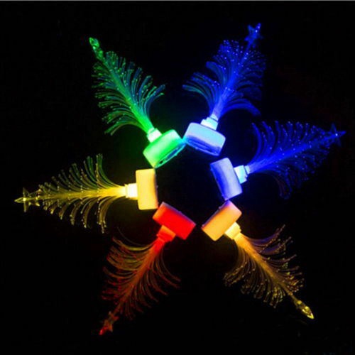 Đèn LED Thay Đổi Màu Sắc Hình Cây Thông Noel