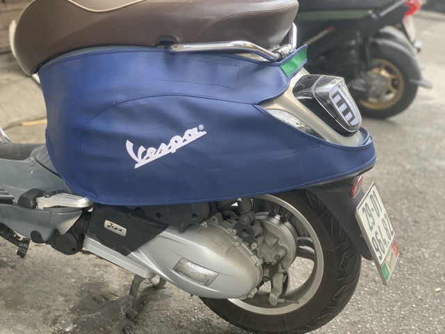 BAO PHỦ THÂN XE VESPA