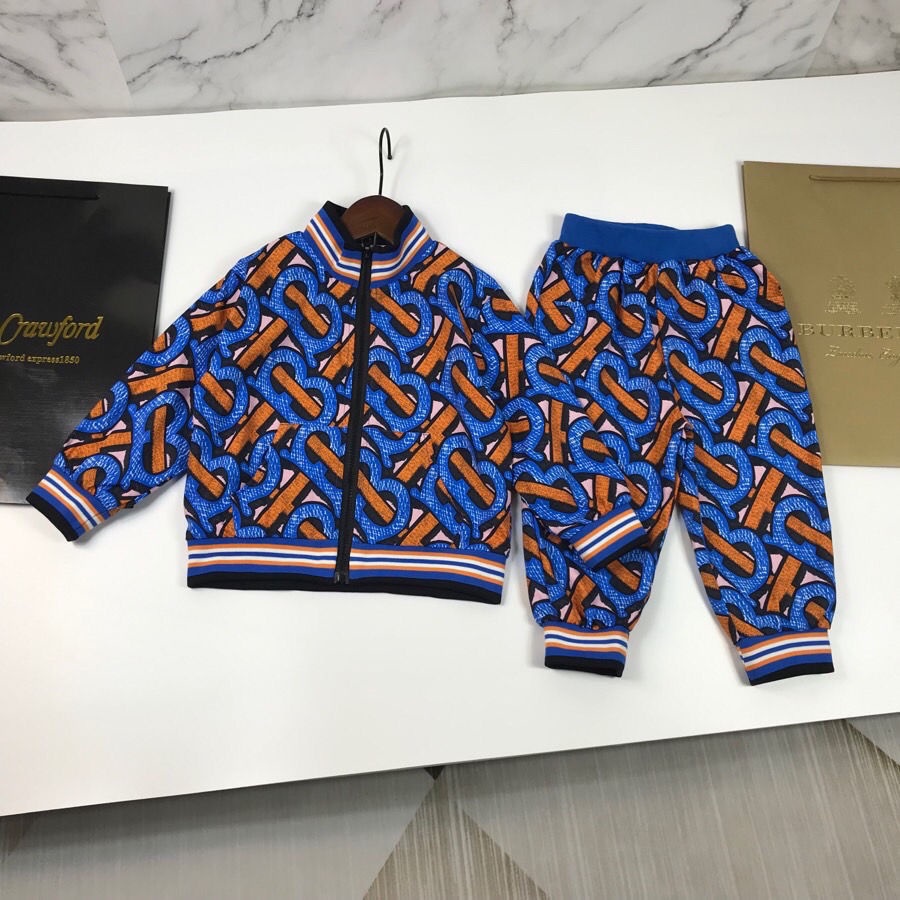 1 Bộ Áo Thun Burberry Tay Ngắn Cổ Tròn + Quần Dài Bằng Cotton Dành Cho Bé Trai Gái