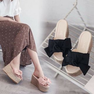 Dép cói đế xuồng