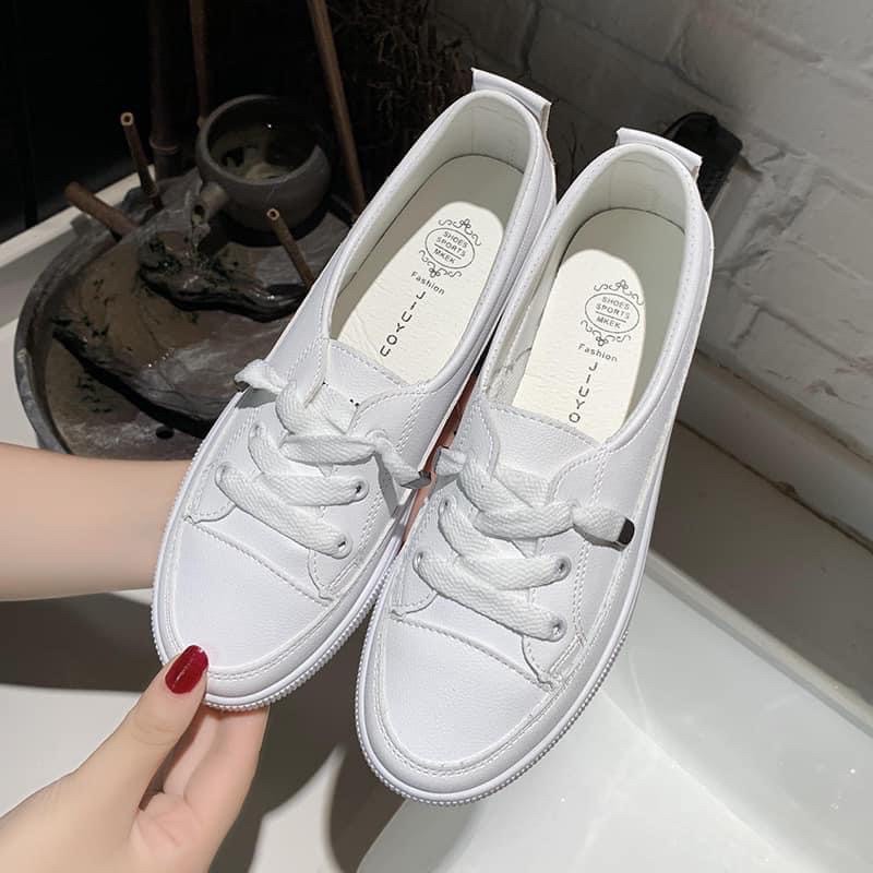 Giày slipon trắng