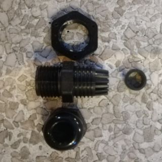 Ốc vít xiết dây điện PG9