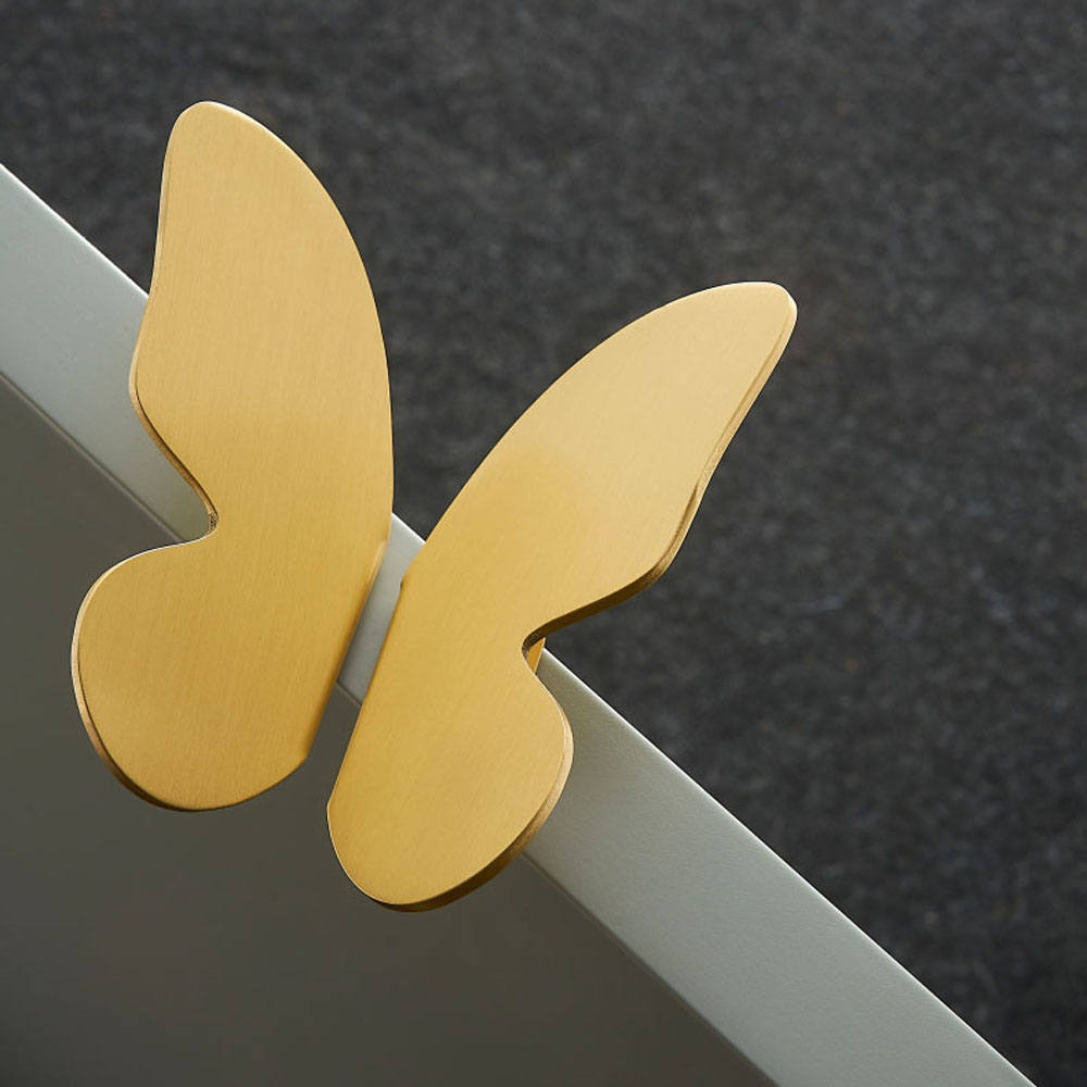 Tay nắm cửa tủ hình bướm bằng đồng thau kèm độc đáo