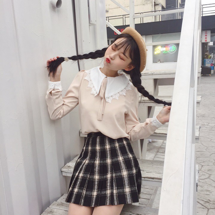 Áo cổ sen phối ren thanh lịch Mã: AK2286