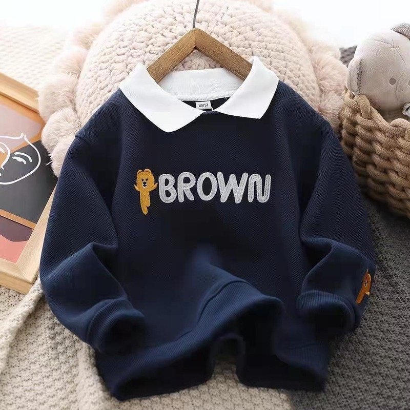 Áo nỉ có cổ thêu hình thời trang cho bé trai