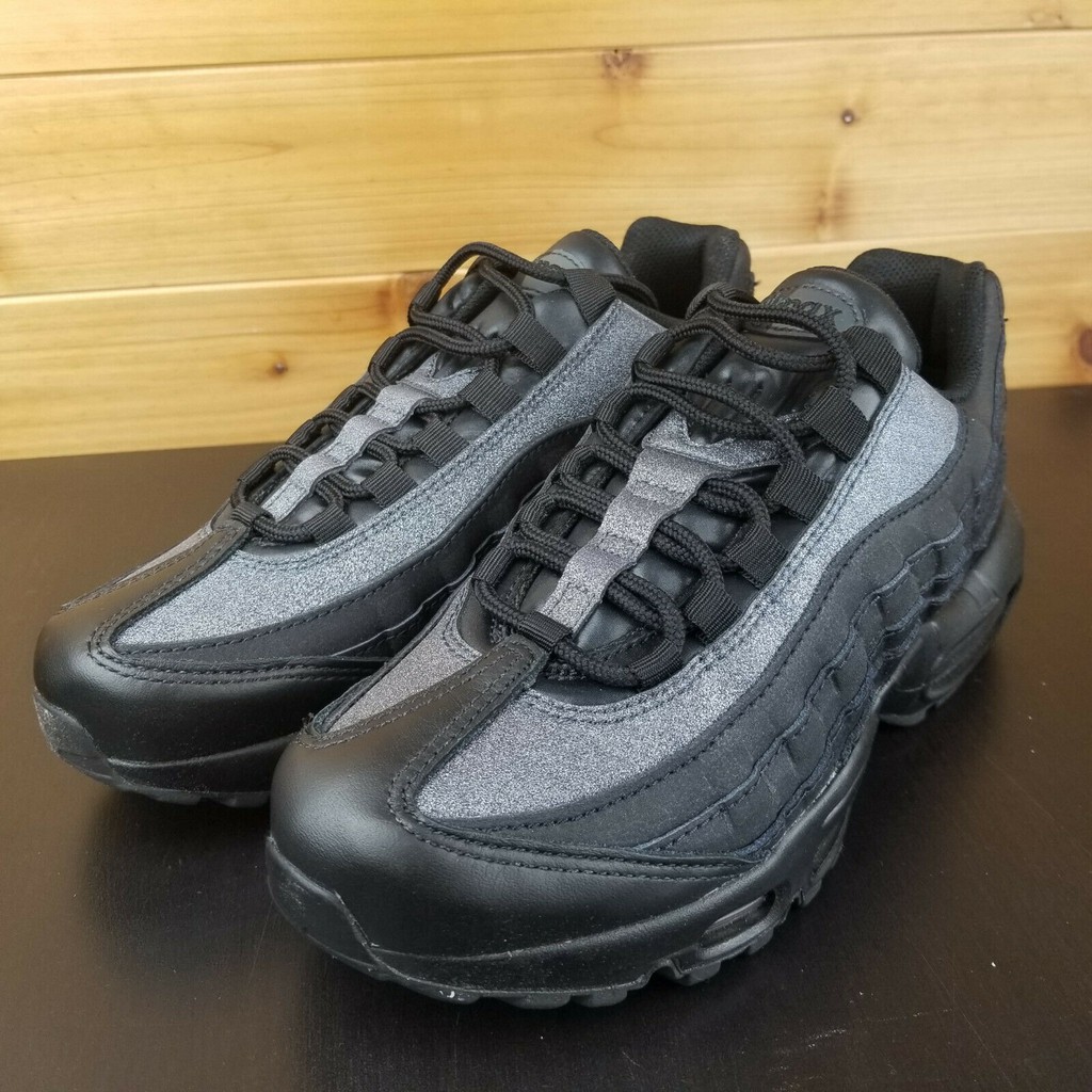 Sản phẩm giầy Nike Air Max 95 Black