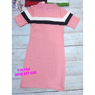 Đầm body len phối sọc