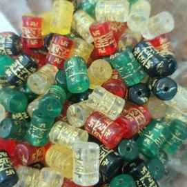 hạt lu thống nhựa hình trụ nhiều màu có khắc chữ size 8x12mm