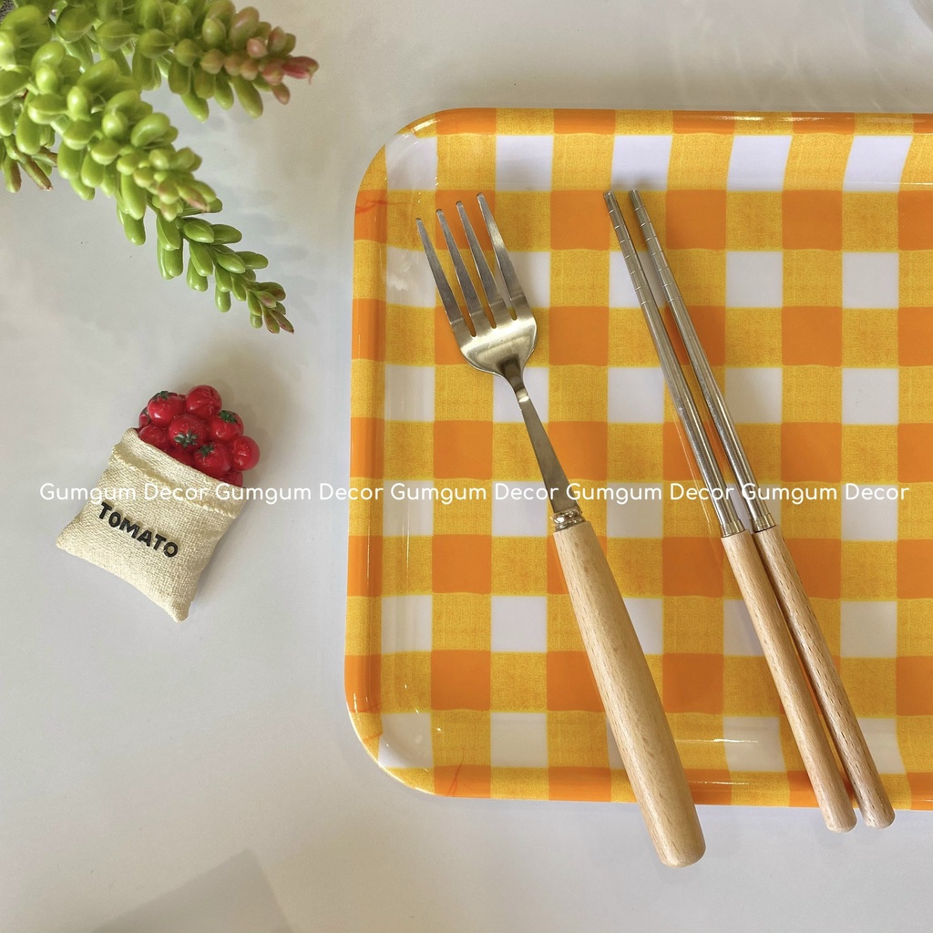 Khay nhựa hoạ tiết kẻ caro