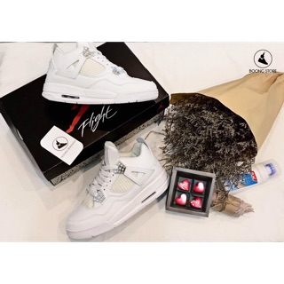 N Jordan 4 white
