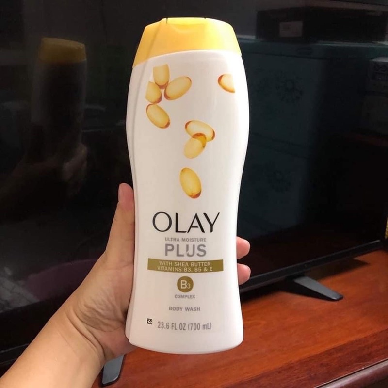 [HÀNG MỸ] Sữa tắm Olay vàng Sữa Hạnh Nhân 700ml