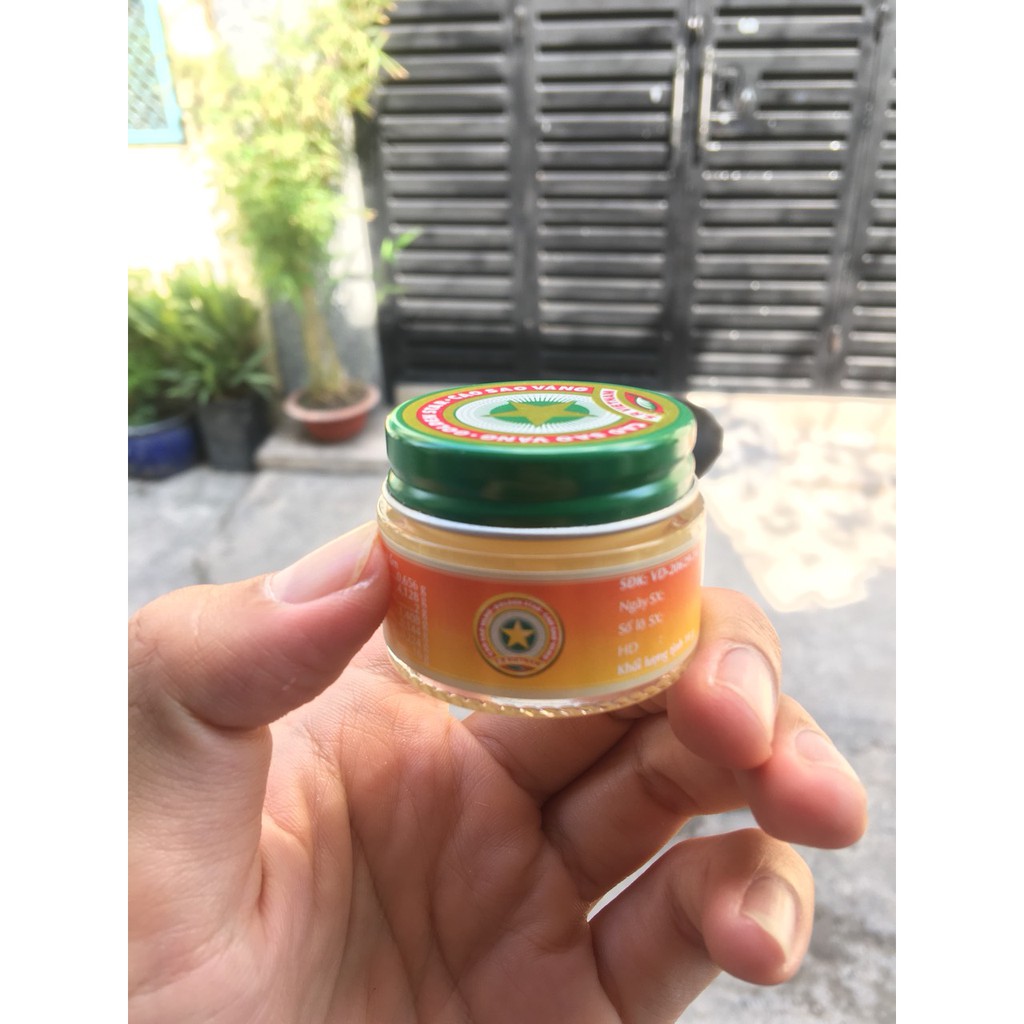 Cao sao vàng 16g - Golden Star Balm quà tặng cho ông bà, bạn bè - Nguyên hộp 6 lọ nhỏ