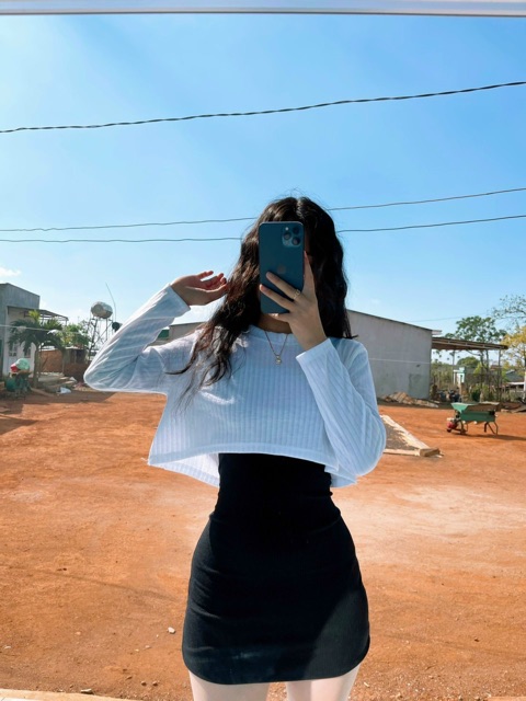 SET ĐẦM HAI DÂY BODY KÈM ÁO THUN CROPTOP TAY DÀI ULZZANG