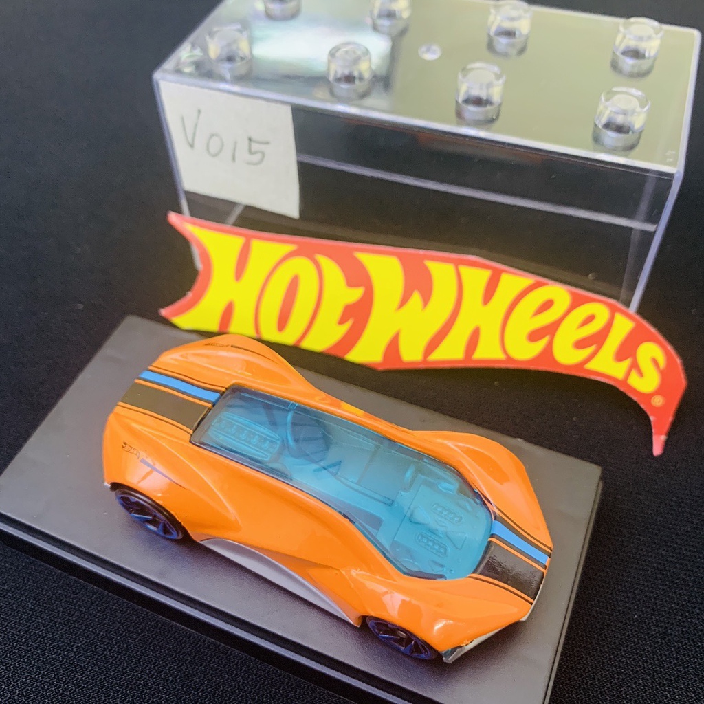 Mô hình xe ô tô HOTWHEELS 1:64 chính hãng - bao gồm hộp trưng bày