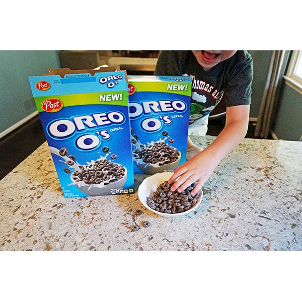 (Hàng Mỹ) Hot - Ngũ cốc ăn sáng Oreo O's Cereal, Mega Stuf Marshmallows