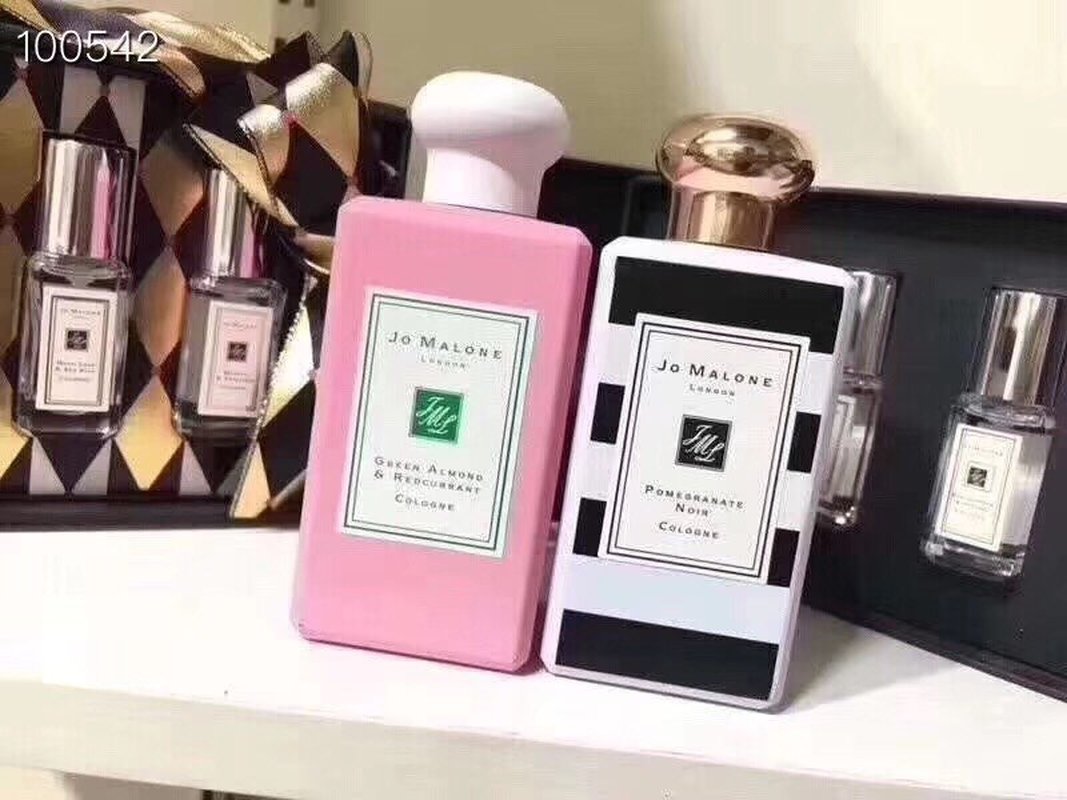 [𝗦𝗔𝗟𝗘]..::✨Jo Malone Nước hoa Christmas Limited Edition Black Pomegranate & Green Almondest 5ml/10ml/20ml✨::..::.. | Thế Giới Skin Care