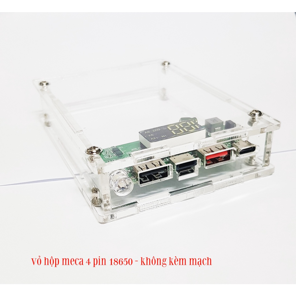 Vỏ hộp Mica sạc dự phòng 4 pin 18650 trong suốt