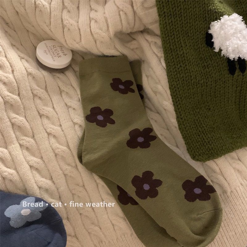 Đôi Vớ Họa Tiết Hoa Nhiều Màu Sắc Thời Trang Sành Điệu Cho Nữ