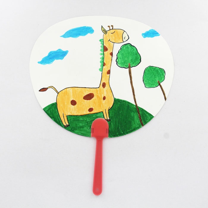 Quạt giấy trơn nhiều hình ngộ nghĩnh bé tự do sáng tạo vẽ, tô màu