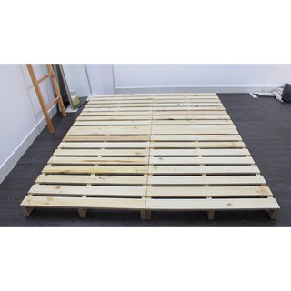 Giường bằng gỗ Behomes