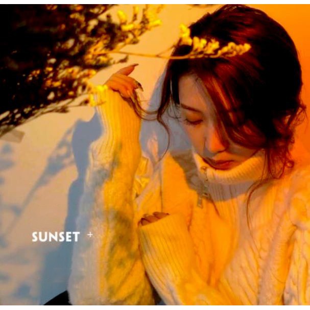 Đèn Hoàng Hôn Chuyển Được 4 Màu - Đèn Cầu Vồng Chiều cao 27cm, dây USB dài 1.2m, quay 180 độ