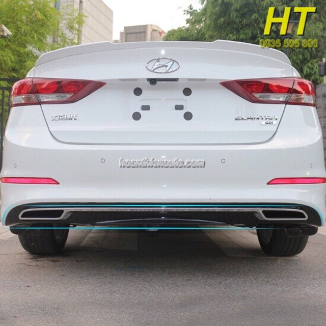 Lip sau chia 2 pô cho Elantra 2016-2018 mẫu Mercedes E250