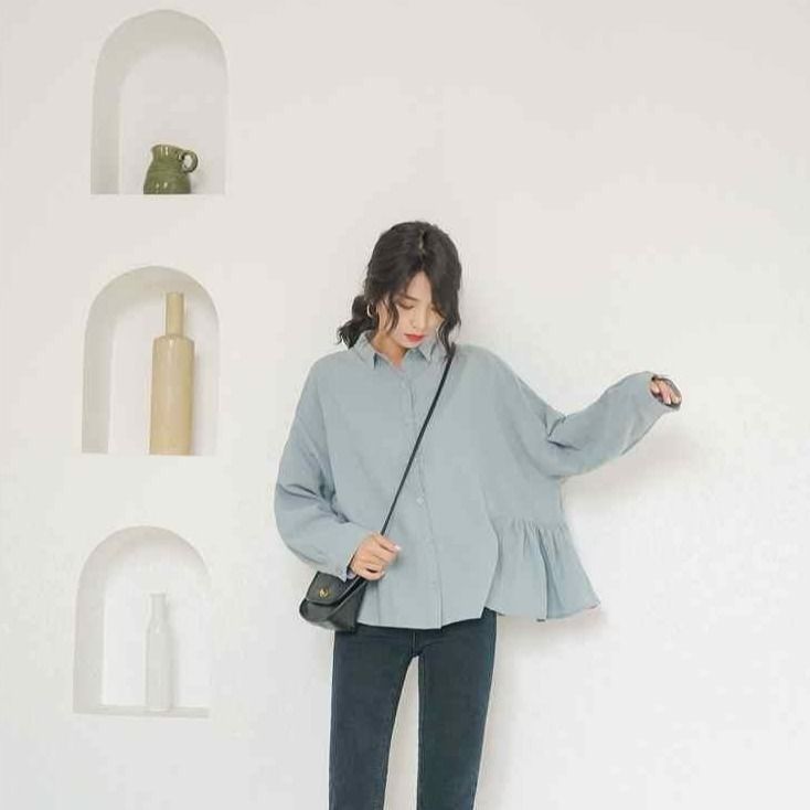 Áo sơ mi tay dài dáng rộng eo cao màu trơn vải mỏng thời trang Hàn Quốc bằng vải cotton phối diềm xếp nếp cho bạn nữ