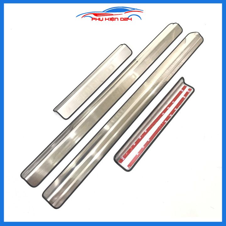 Bộ ốp bậc cửa trong ngoài Colorado 2015-2016-2017-2018-2019-2020-2021-2022 Inox chống trầy trang trí xe